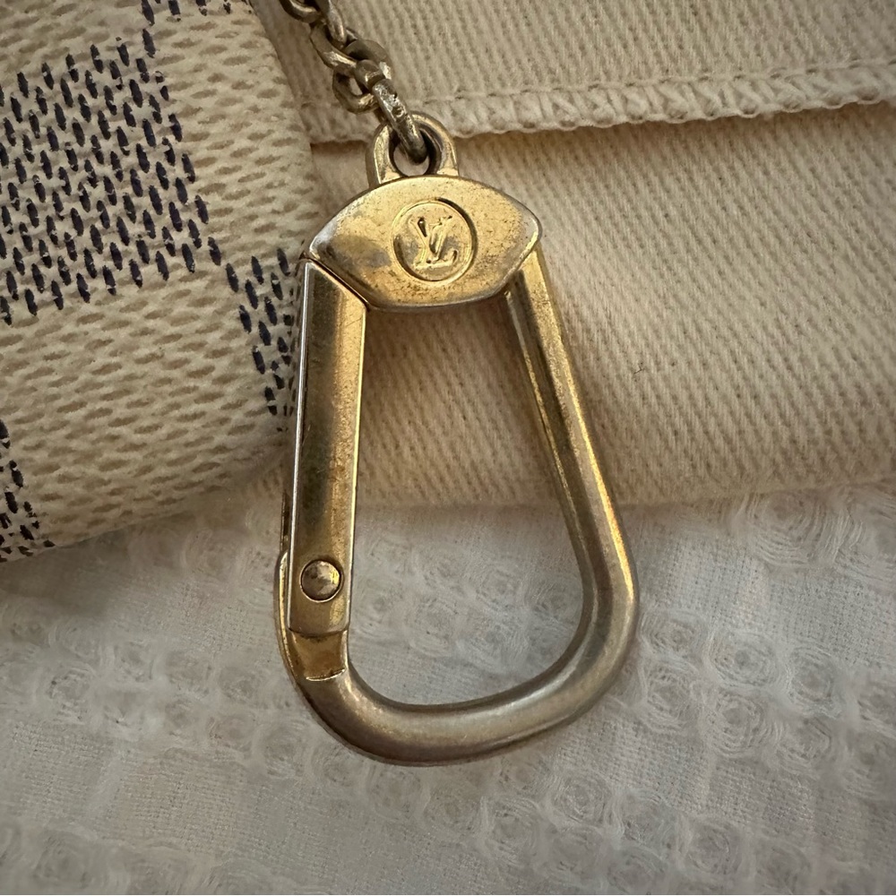 Louis Vuitton Damier Azur Pouchette - Picture 7 of 11